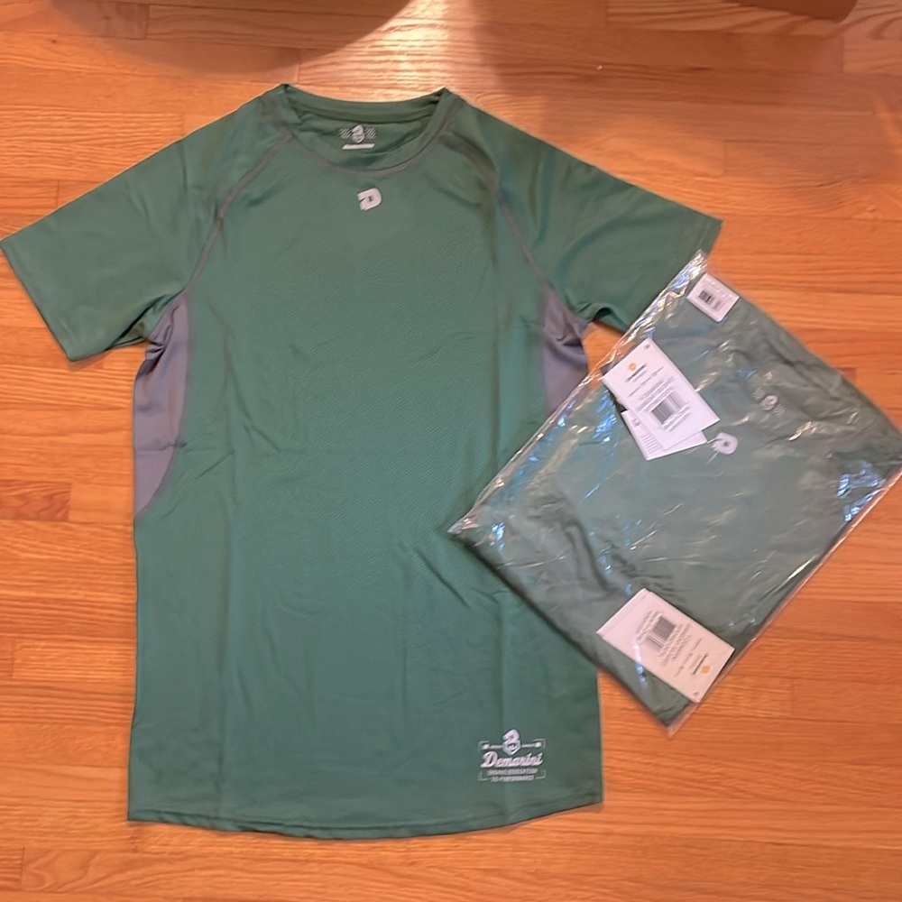 DeMarini Forest Green Short Sleeve Performance Baseball Shirt NWT Youth Large